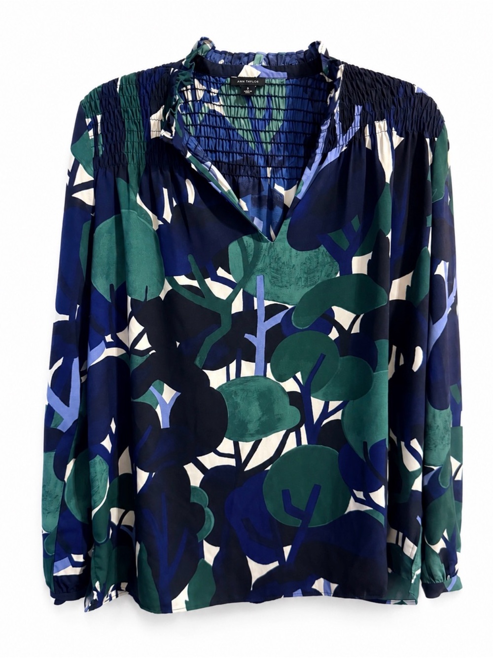 Small Ann Taylor Abstract Print Smocked Blouse β Size Small - Picture 2 of 4